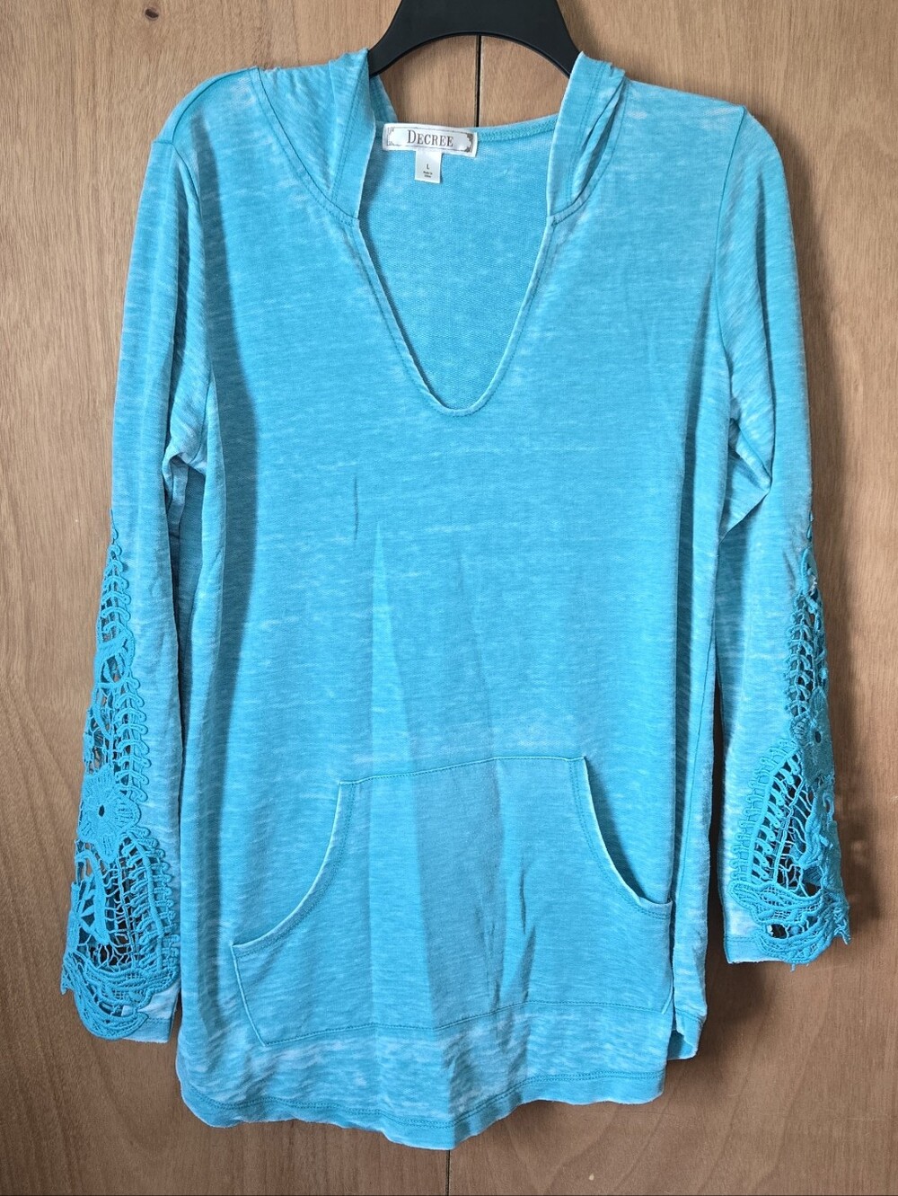 Decree Turquoise Crochet-Sleeve V-Neck Tunic